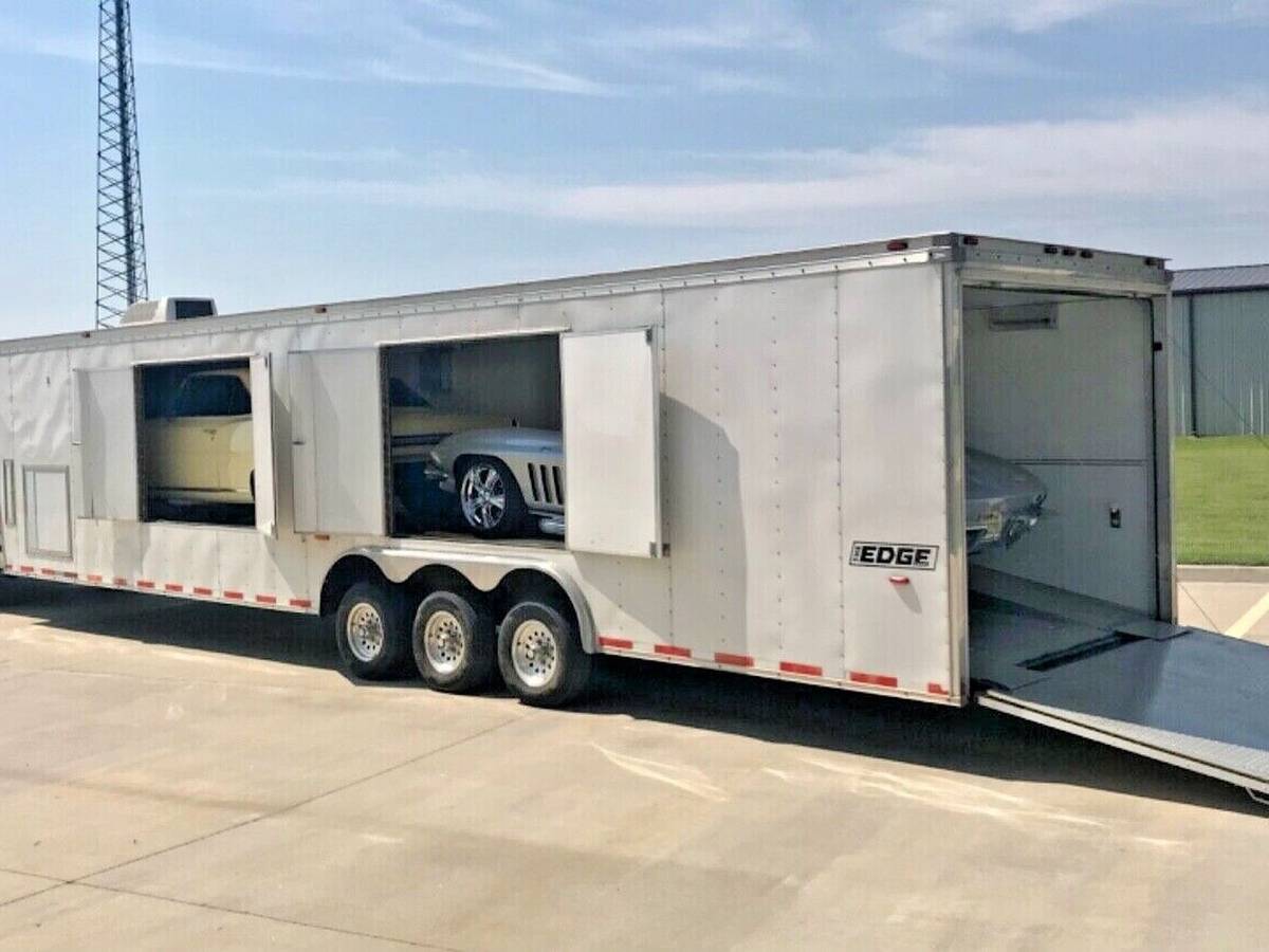 2002 Hallmark Edge 42' Gooseneck Enclosed Car Hauler Trailer, photo 3