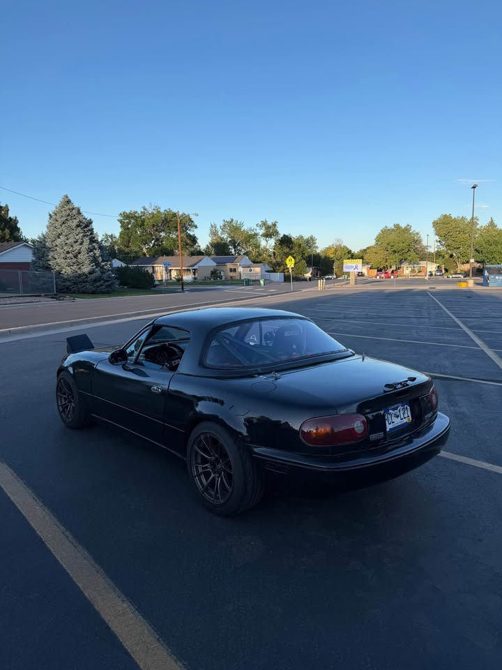 1993 Mazda MX-5 Miata, former Spec Miata race car, half cage, photo 4