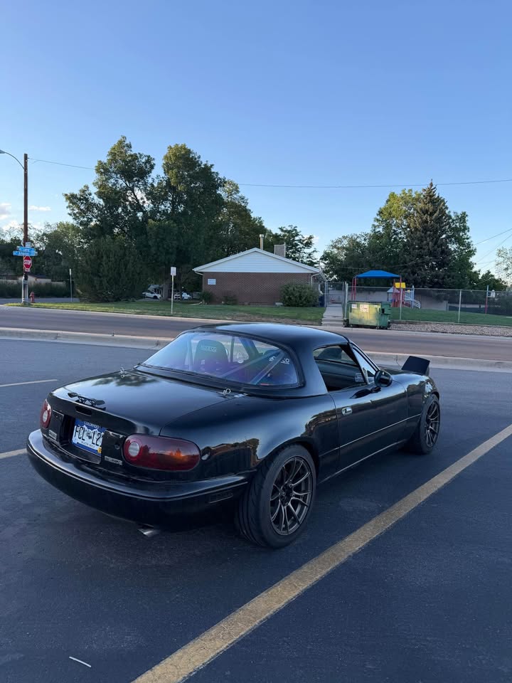 1993 Mazda MX-5 Miata, former Spec Miata race car, half cage, photo 6
