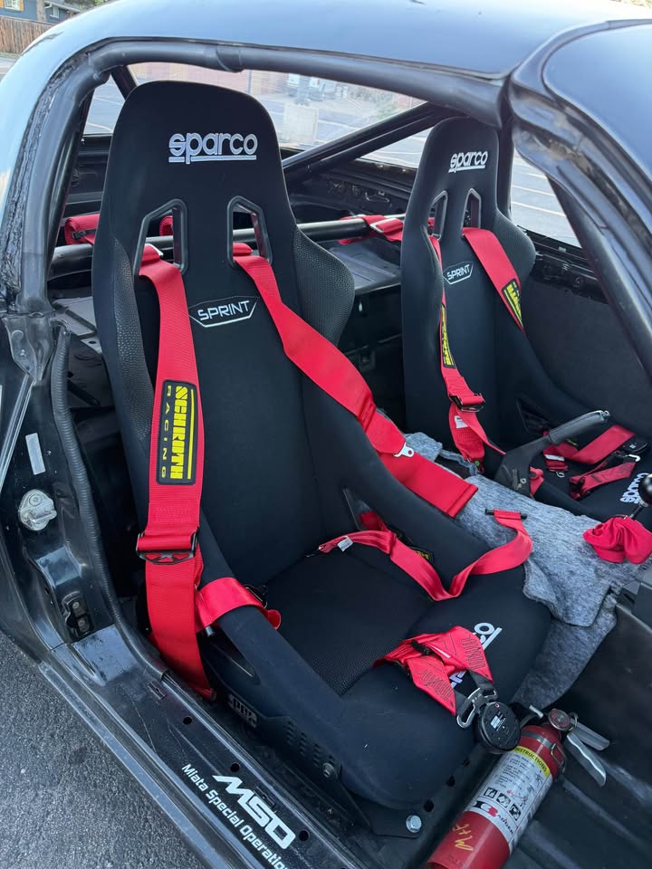 1993 Mazda MX-5 Miata, former Spec Miata race car, half cage, photo 9