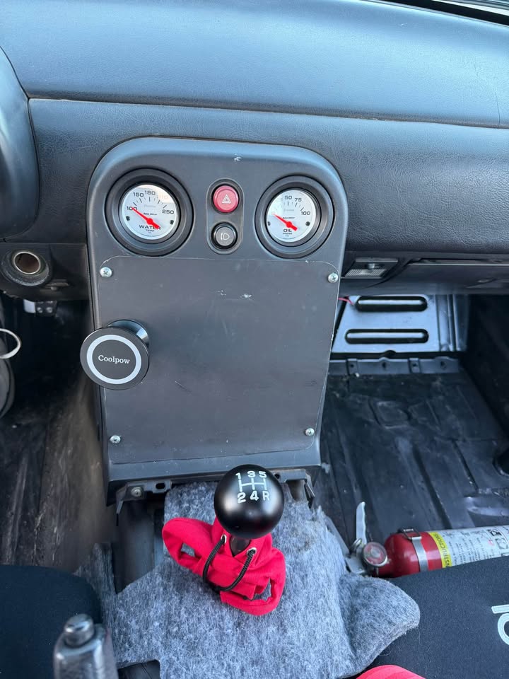 1993 Mazda MX-5 Miata, former Spec Miata race car, half cage, photo 14