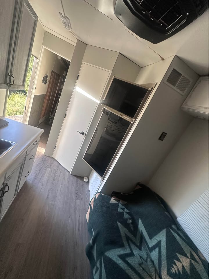 1999 Cargo mate 48ft enclosed race trailer, photo 4