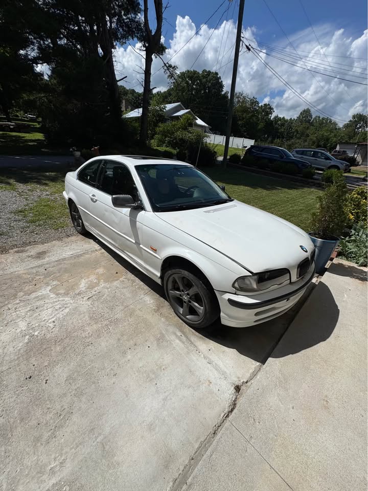 2001 BMW 330Ci coupe donor, good engine and transmission, photo 2