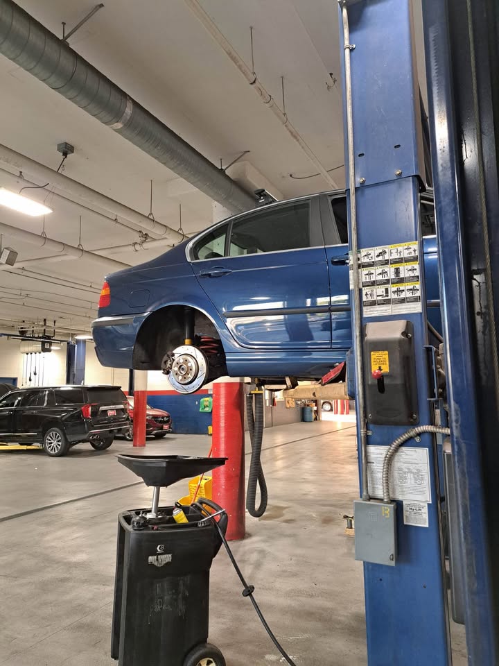 2002 BMW 330i sedan, manual, rebuilt engine, 236k miles, photo 10
