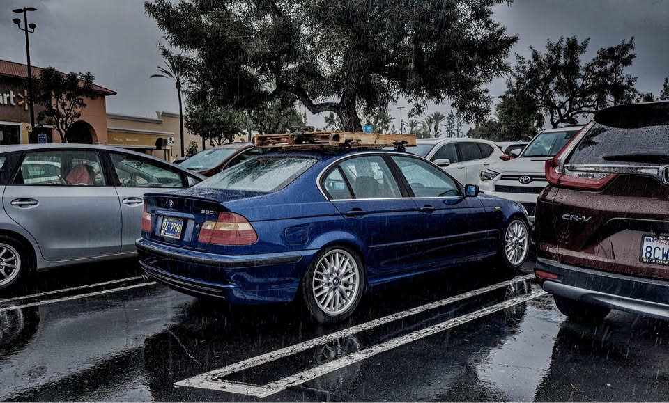2002 BMW 330i sedan, manual, rebuilt engine, 236k miles, photo 12