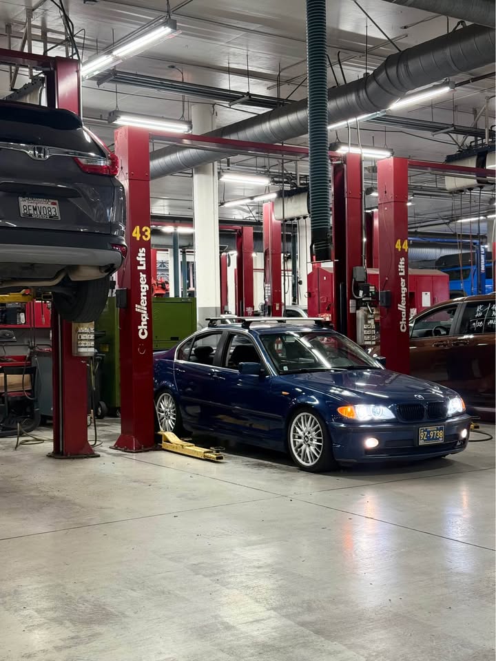 2002 BMW 330i sedan, manual, rebuilt engine, 236k miles, photo 20