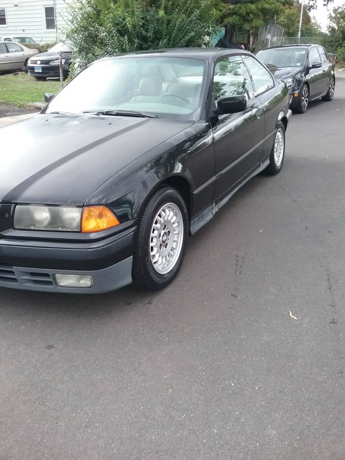 1993 BMW 325is, 5-speed manual