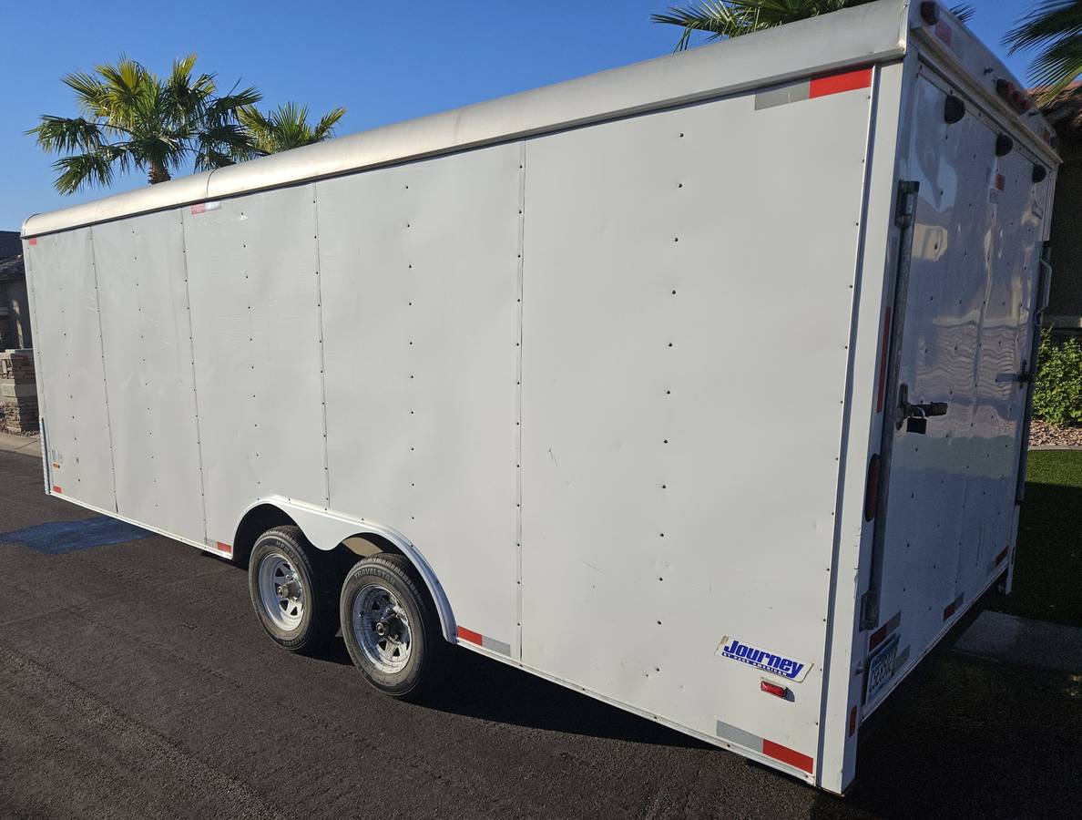 2005 Pace American 8x20 Enclosed Car Hauler - Rebuilt Axles, photo 2