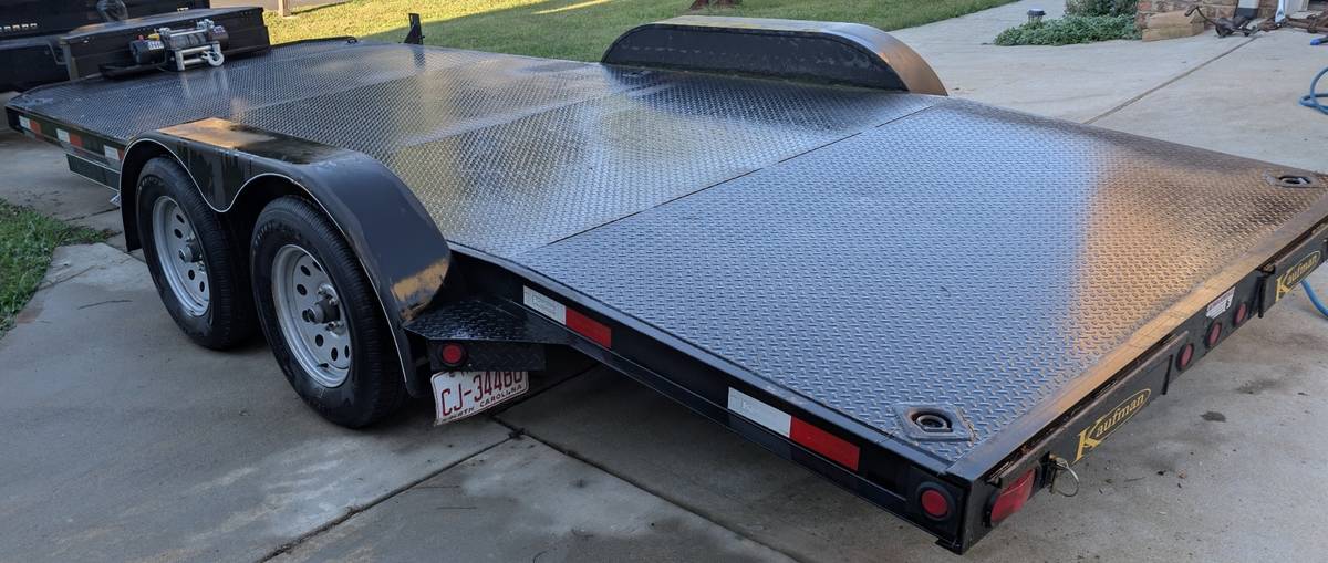 18' Kaufman Auto Trailer – Diamond Deck, Dovetail, Winch, Upgrades, photo 4
