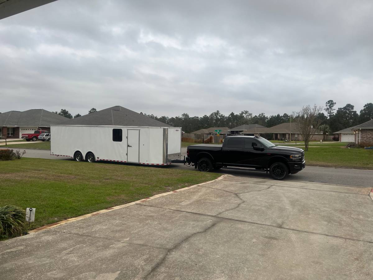 Enclosed 30’car hauler, photo 6