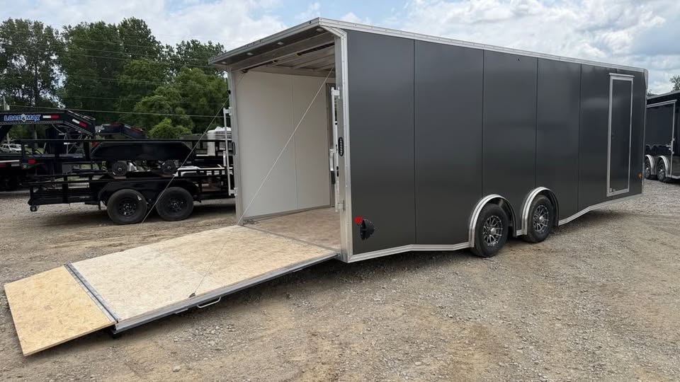 2026 EZ Hauler 8.5x24 all-aluminum enclosed race trailer, photo 3