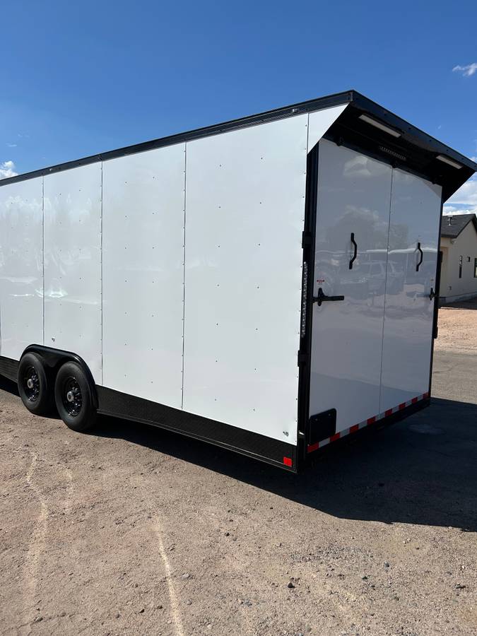 8.5 x 28Ft Enclosed Trailer - NEW, photo 4