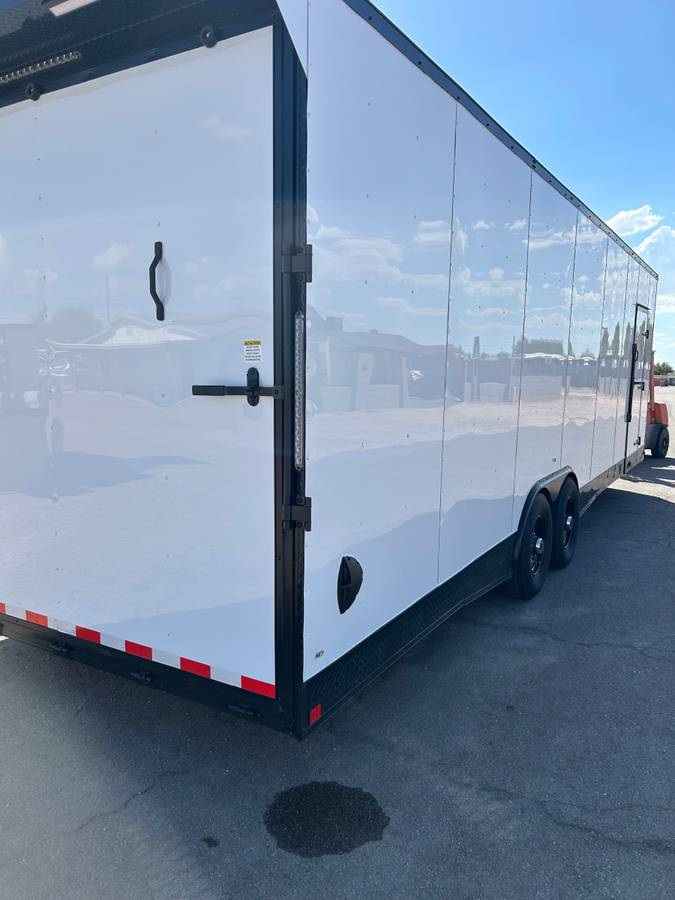 8.5 x 28Ft Enclosed Trailer - NEW, photo 5
