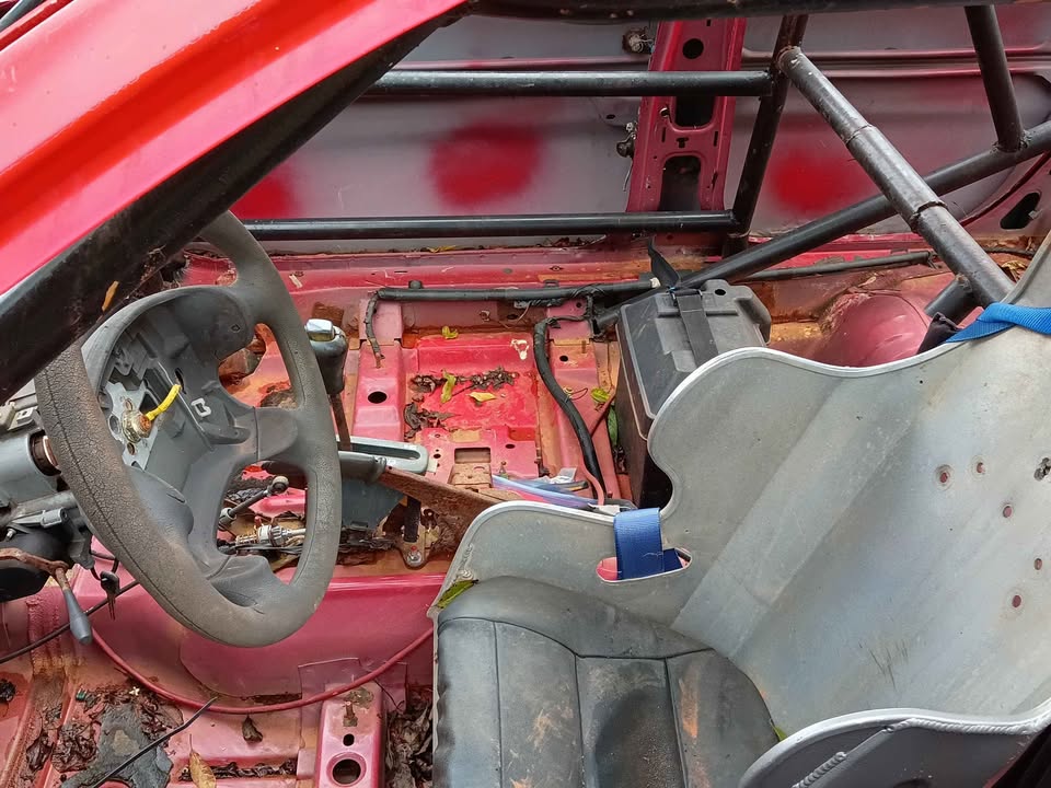 Dirt track car plus parts car, photo 2