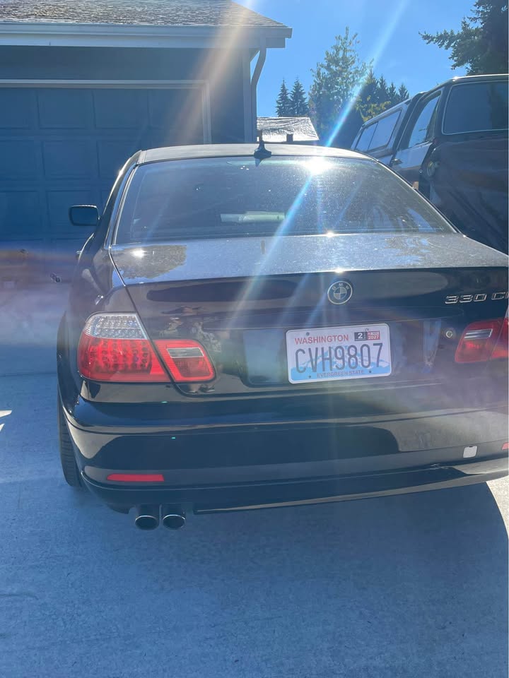 2004 BMW 330Ci, automatic, runs, right apron damage, photo 5