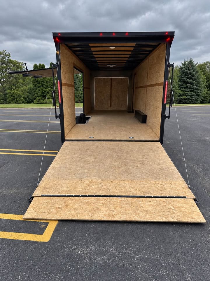 2024 Discovery 8.5x24 enclosed car hauler, 7 ft interior height, photo 7
