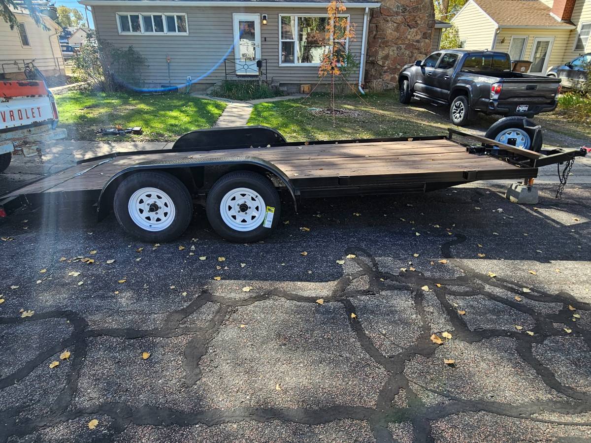 2018 EA P&T 82″ × 18′ car hauler — 7,000 lb gvwr, photo 5