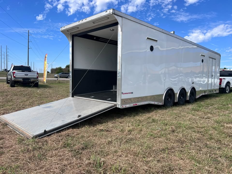 2022 Cargo Mate Eliminator 34 ft enclosed race car hauler, photo 4