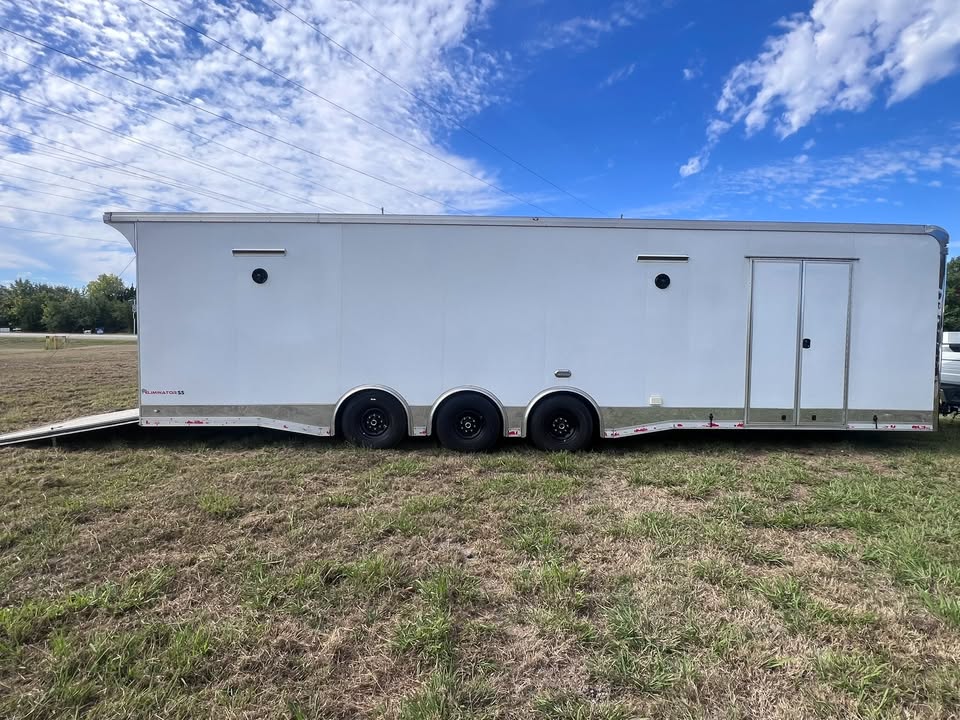 2022 Cargo Mate Eliminator 34 ft enclosed race car hauler, photo 5