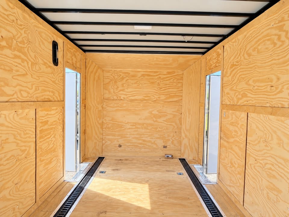 2027 36 ft heavy duty enclosed car hauler, dual side doors, photo 10