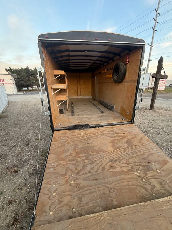 Enclosed Trailer, photo 6