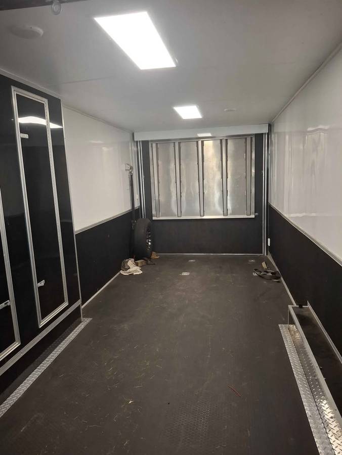 2019 Vintage Pro Stock 53’ Enclosed Race Trailer, photo 9
