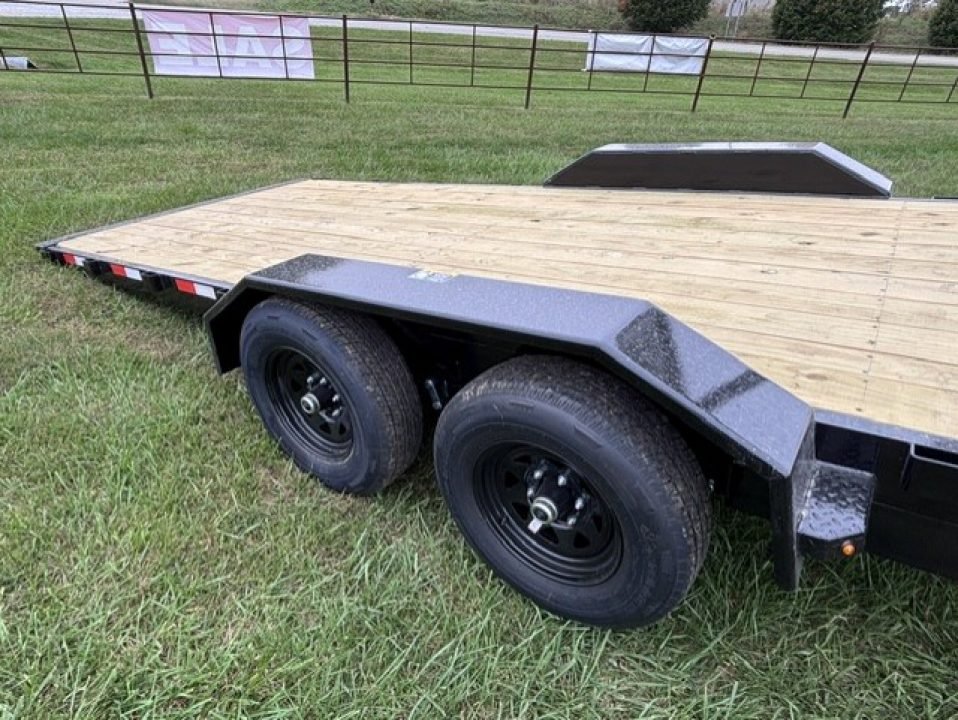 2027 H&H 82x22 electric tilt car hauler, 10K, photo 4