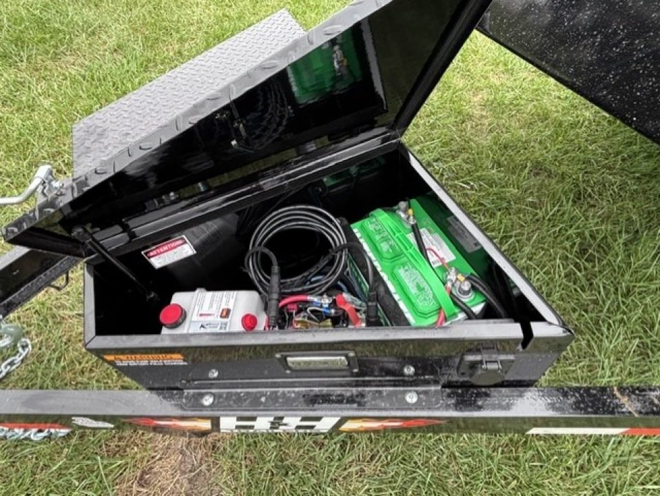2027 H&H 82x22 electric tilt car hauler, 10K, photo 5