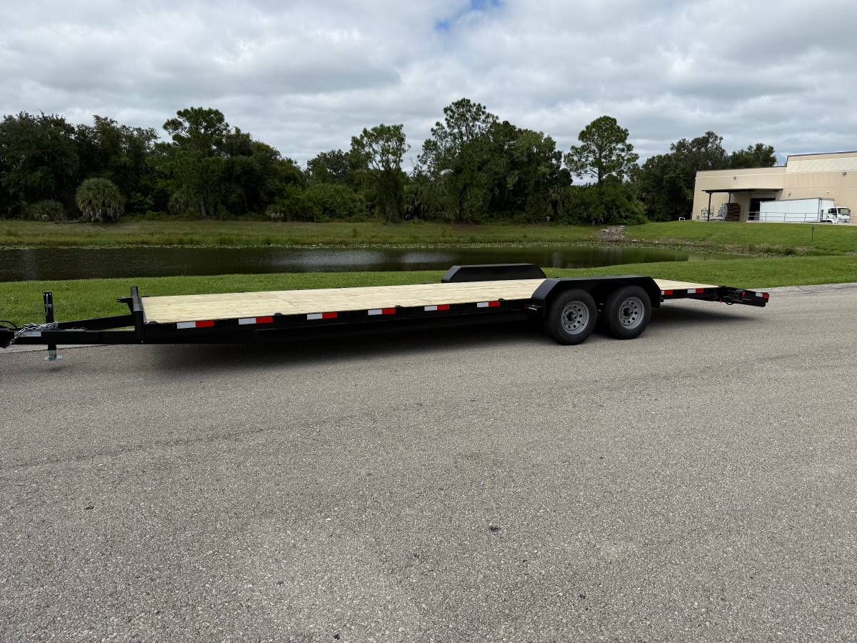 2027 7x28 WORLDWIDE CAR HAULER 10,000 LB GVWR, photo 6