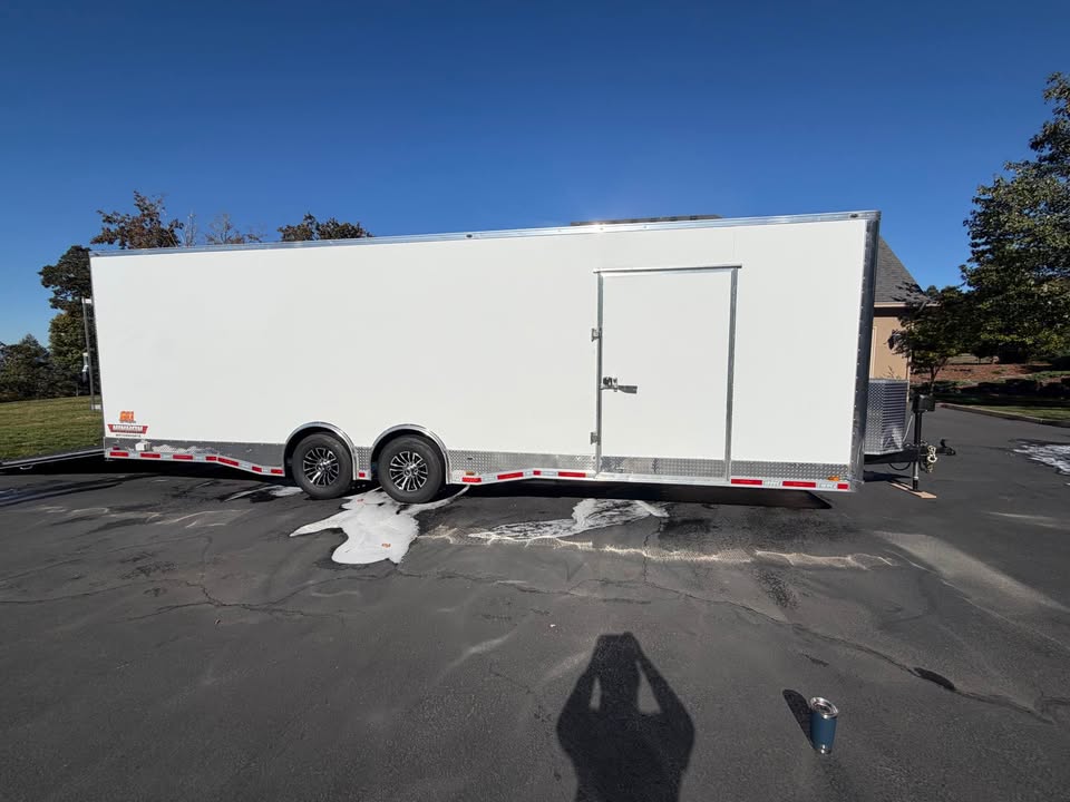 28’ Race/Motorsports trailer Cargo Mate, photo 2