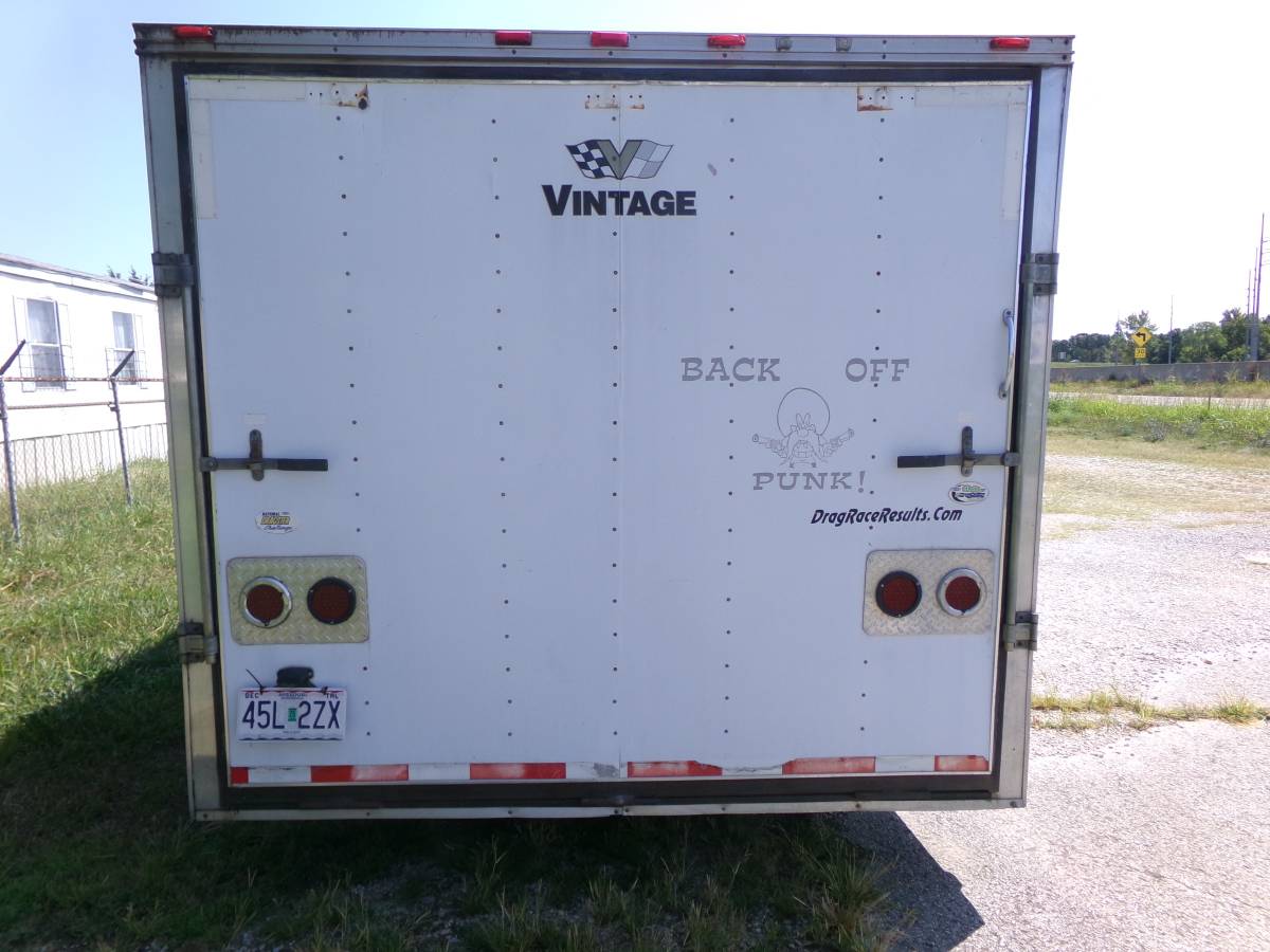 Trailer 40 ft.& 8 ft. wide GooseNeck. 1997 Trailer has a big side door, photo 12