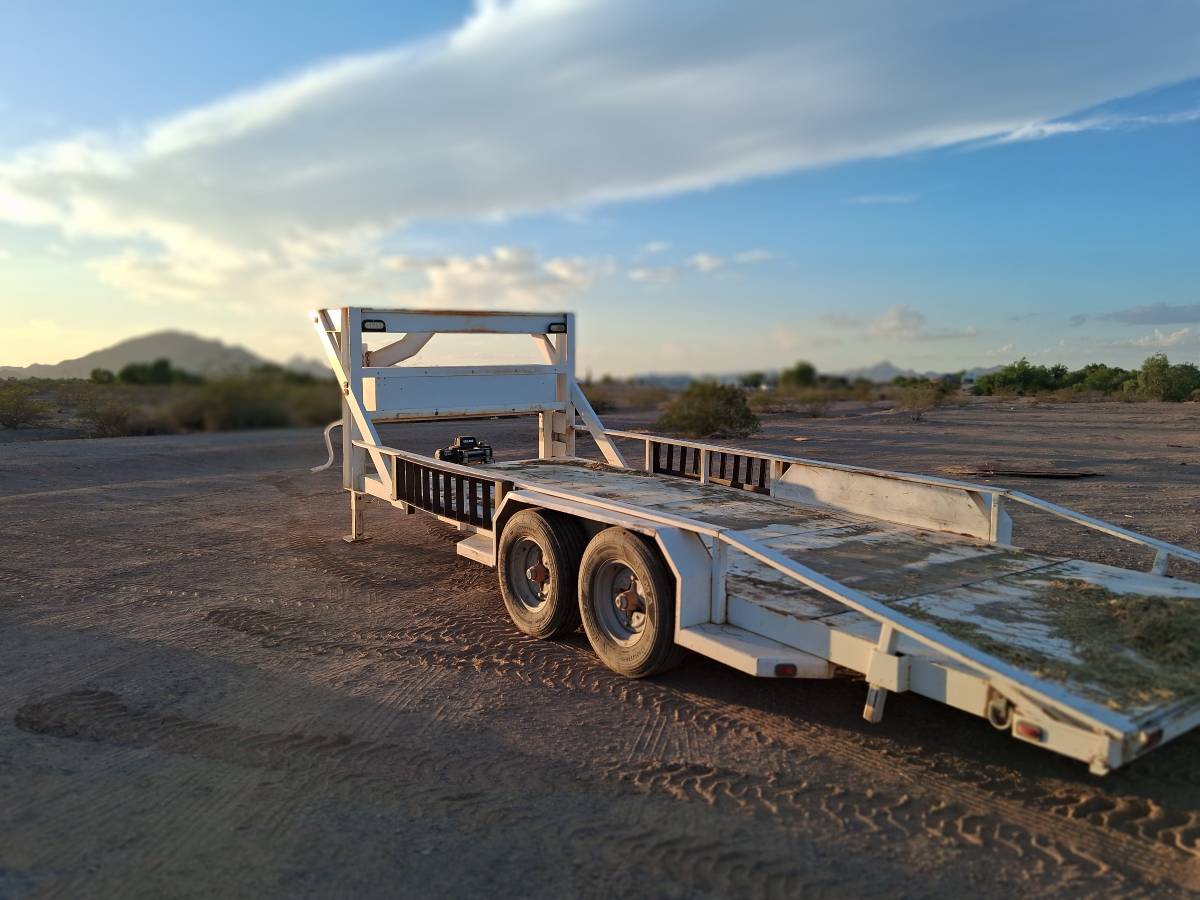 Gooseneck car hauler, photo 2