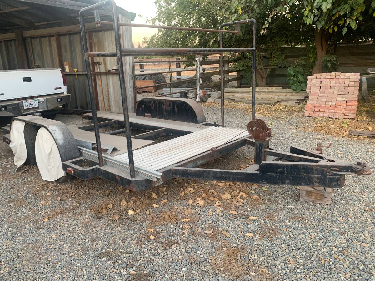 2012 Carrier Car Trailer, photo 2