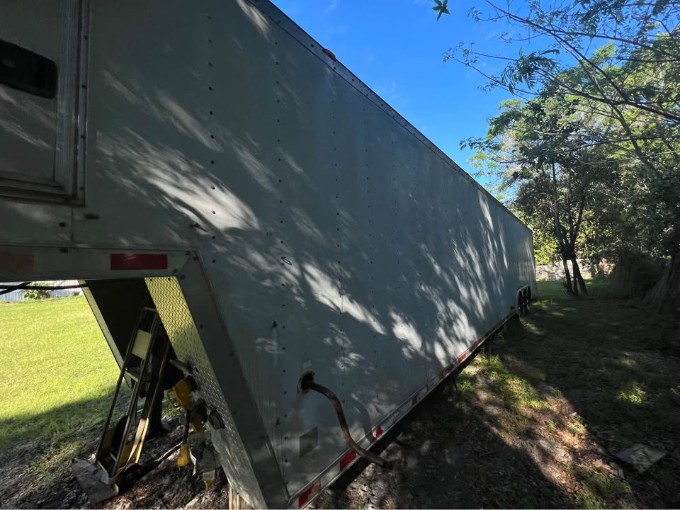 Race trailer 48’, photo 3