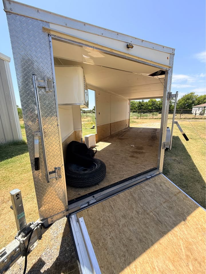 2020 Forest River 7x23 aluminum enclosed cargo trailer, photo 5
