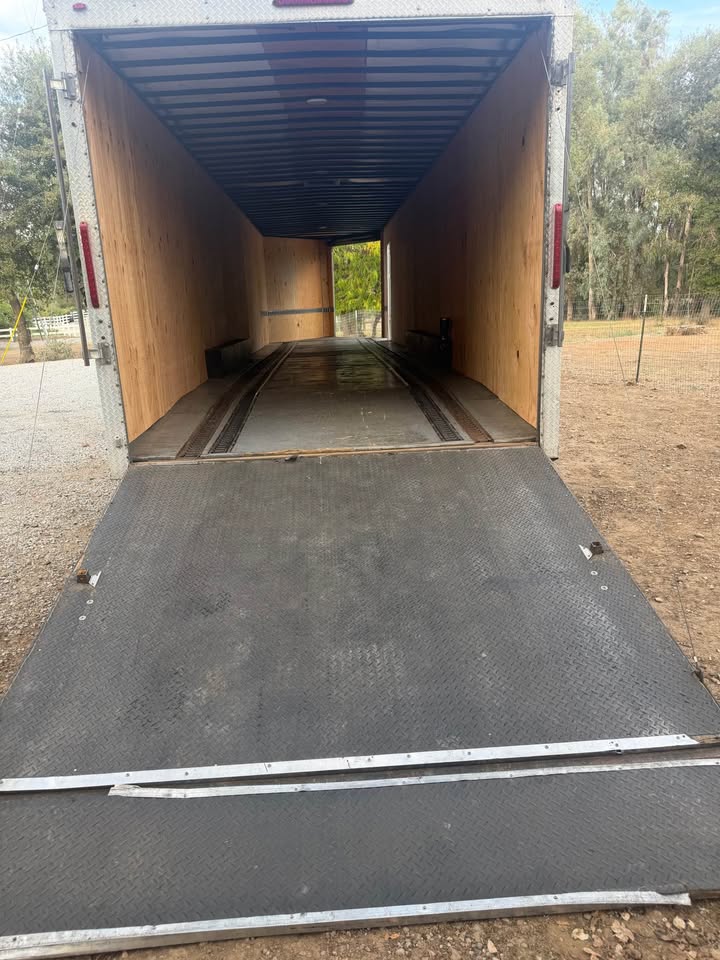 2023 car hauler 36’, photo 5