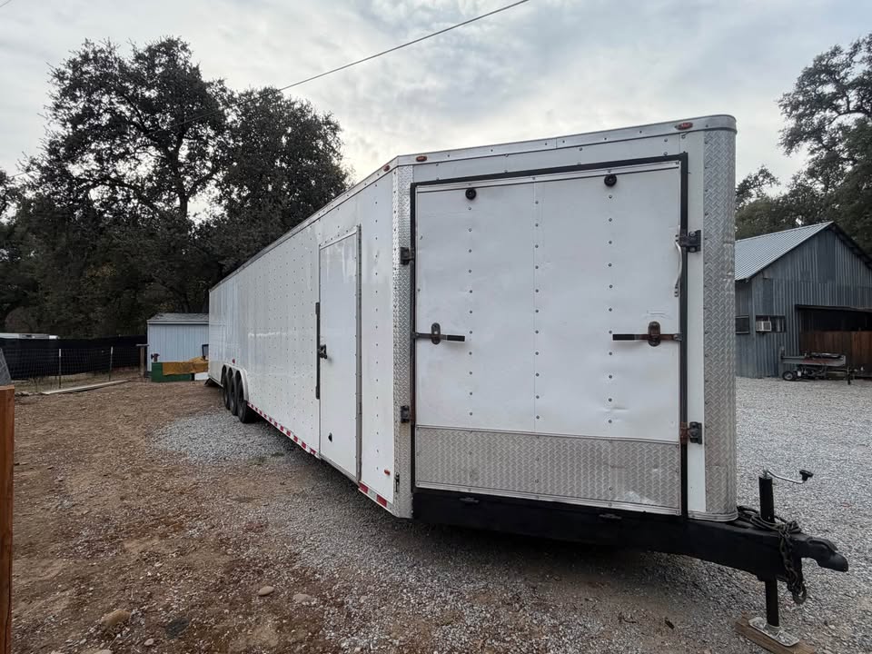 2023 car hauler 36’, photo 6
