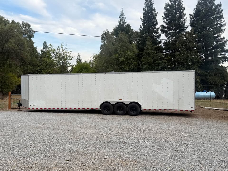 2023 car hauler 36’, photo 10