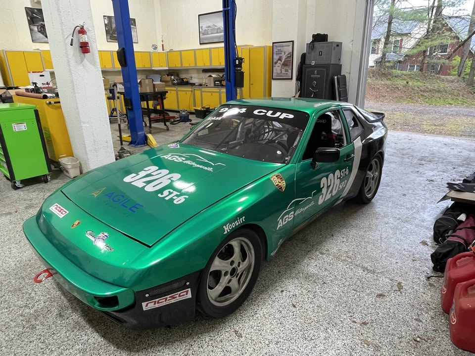 1988 Porsche 944 race car, current NASA logbook, big spares package, photo 15