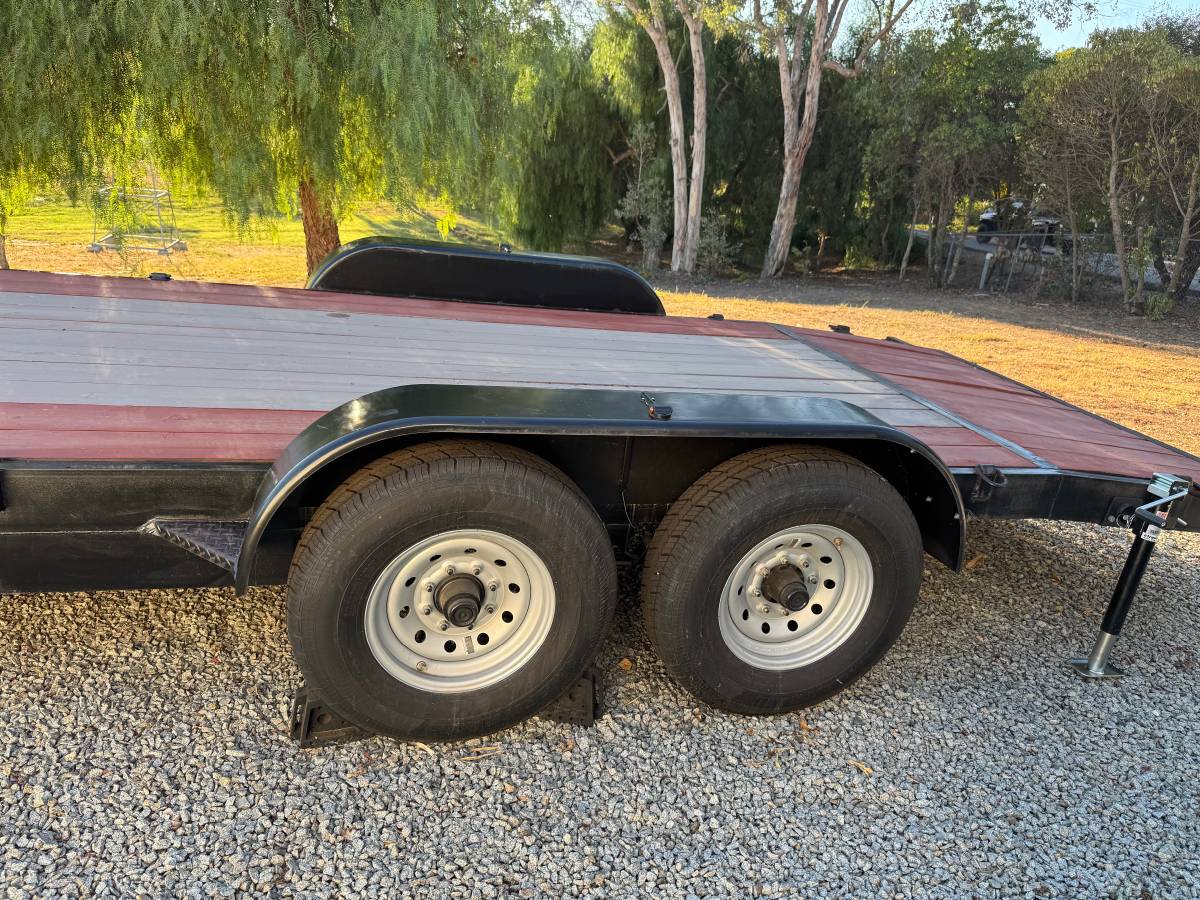 New 7x20 Carson Car Hauler upgraded, photo 3