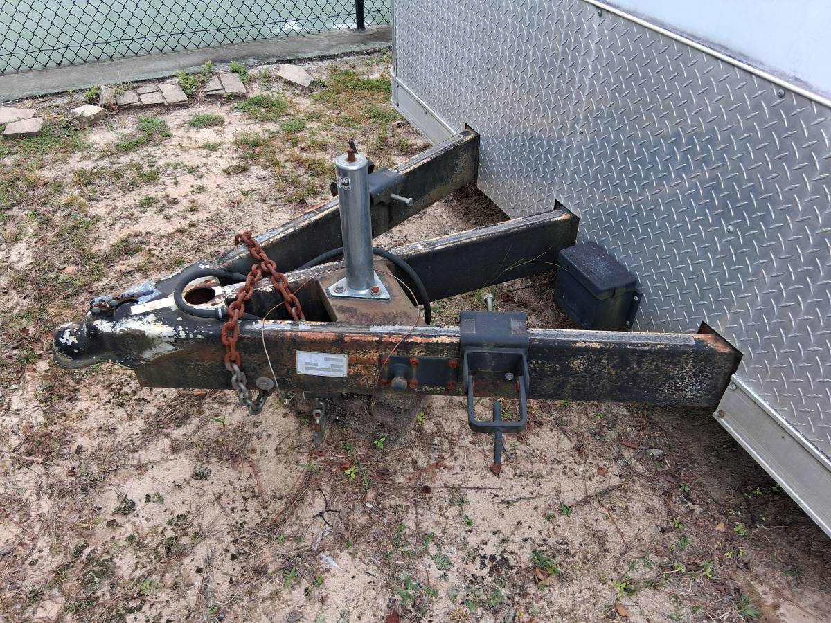24ft Enclosed Car/Utlity Trailer, photo 2
