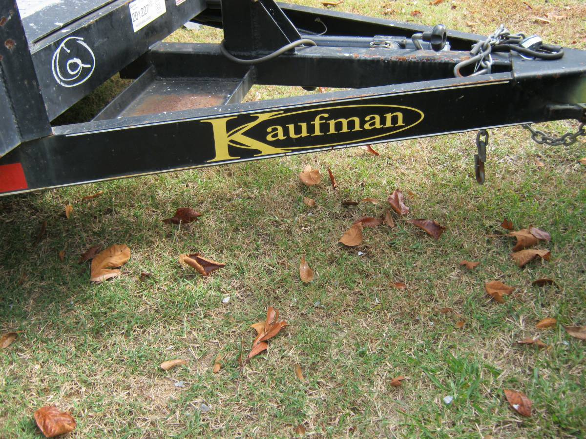 I have a 2020 car trailer, photo 2
