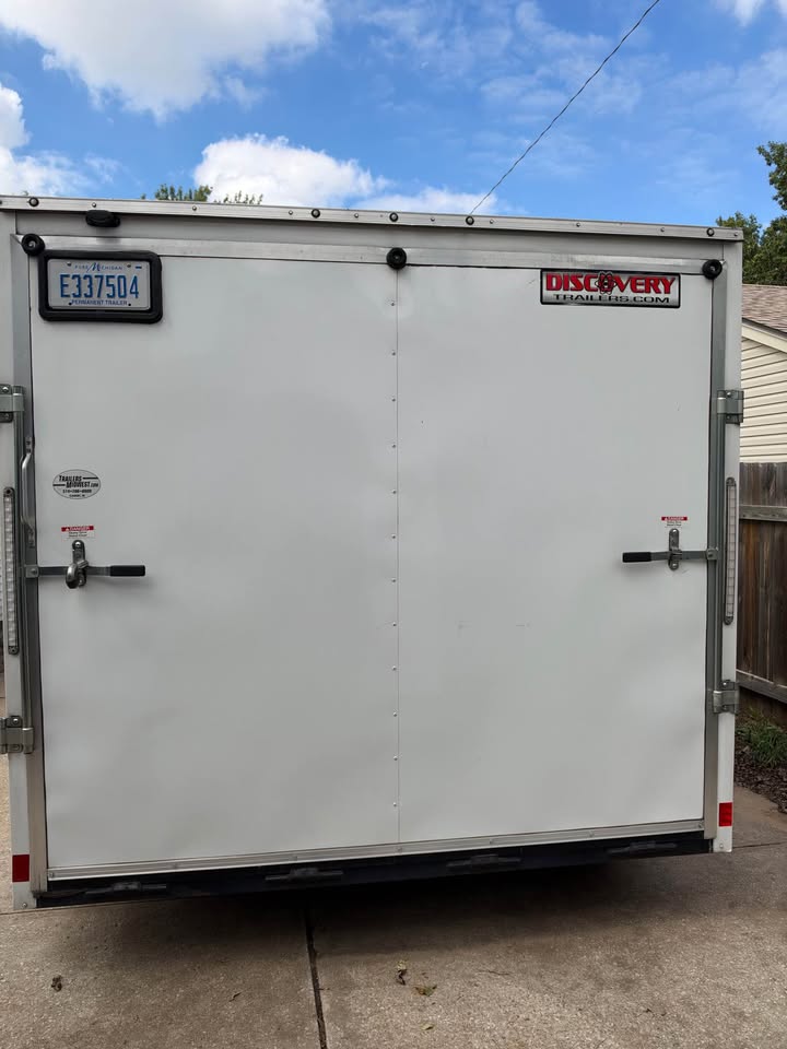 2021 Discovery 20ft car hauler enclosed trailer, photo 9