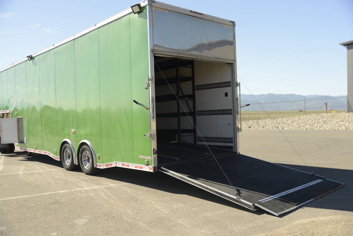 2022 Cargo Mate 34' Gooseneck Enclosed Race Trailer, photo 5