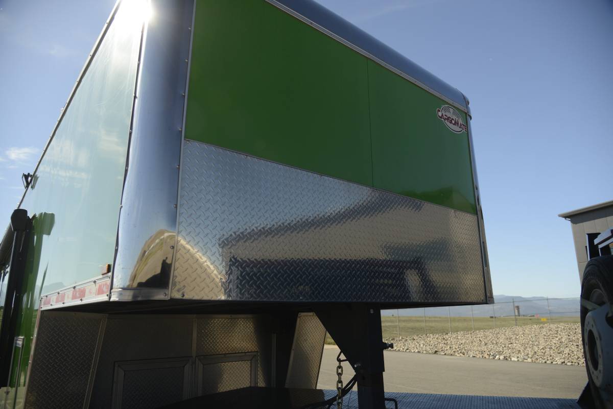 2022 Cargo Mate 34' Gooseneck Enclosed Race Trailer, photo 8