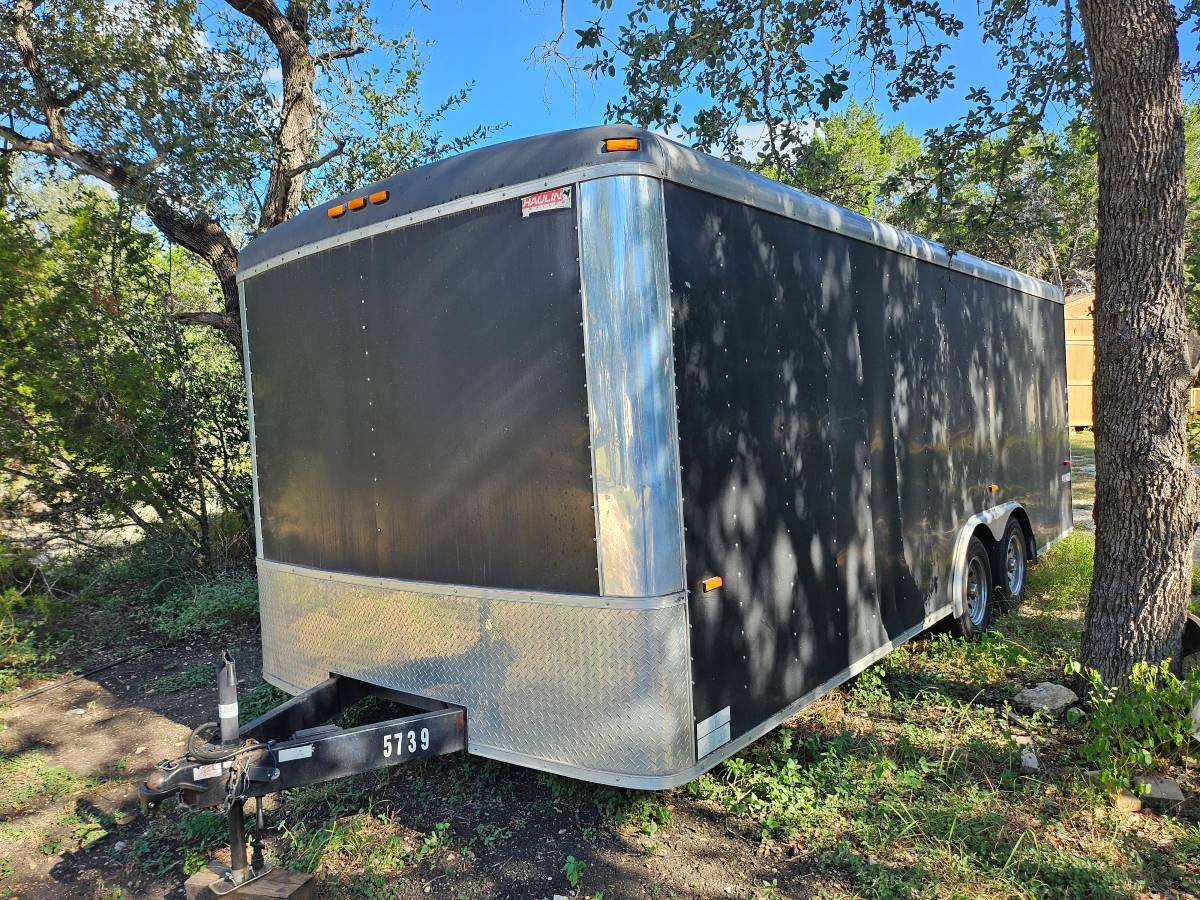 Haulin brand enclosed trailer. 24' X 8,5' X 7', photo 4