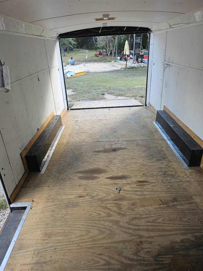 Haulin brand enclosed trailer. 24' X 8,5' X 7', photo 8