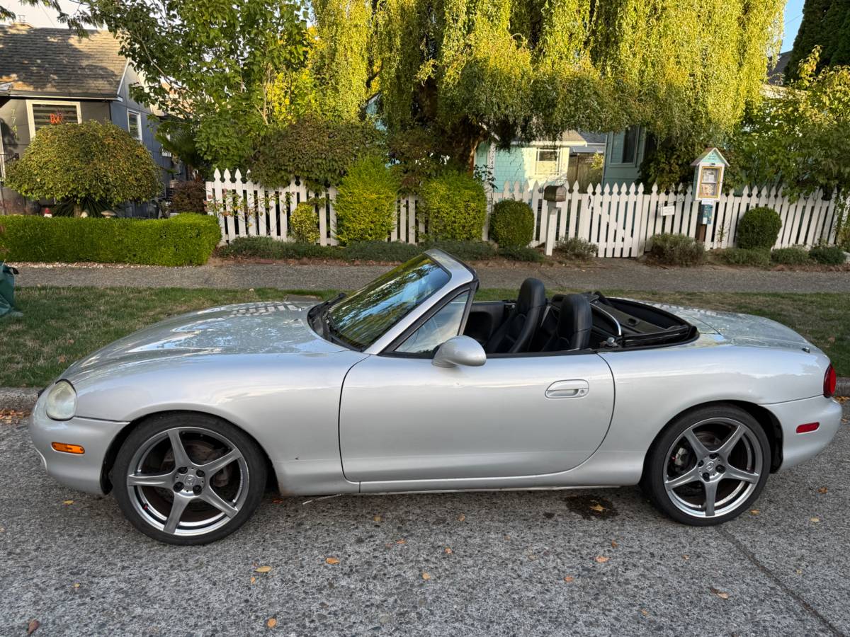 2000 Mazda Miata, photo 2