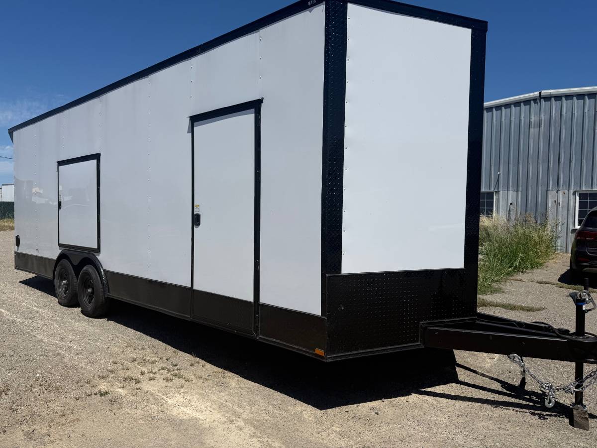 2026 24 foot enclosed car hauler, photo 5