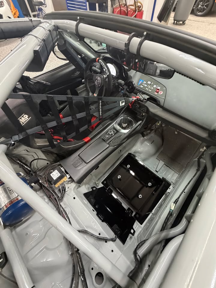 2023 Mazda MX-5 Cup car (ND2), current Pro-Spec, 117 hours, photo 9